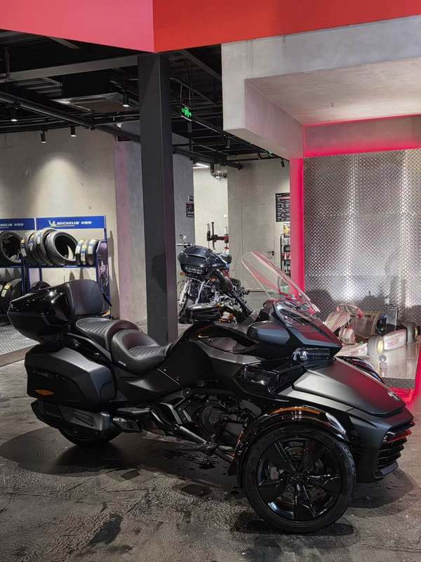二手庞巴迪Spyder F3 