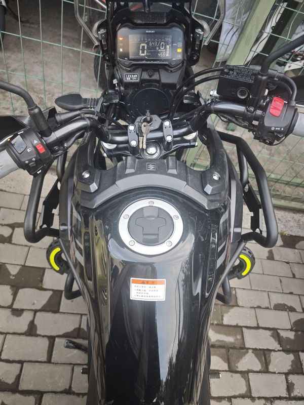 二手豪爵铃木DL250