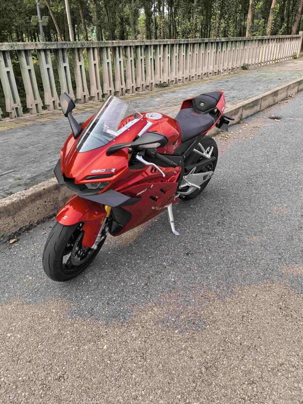 二手张雪机车820RR