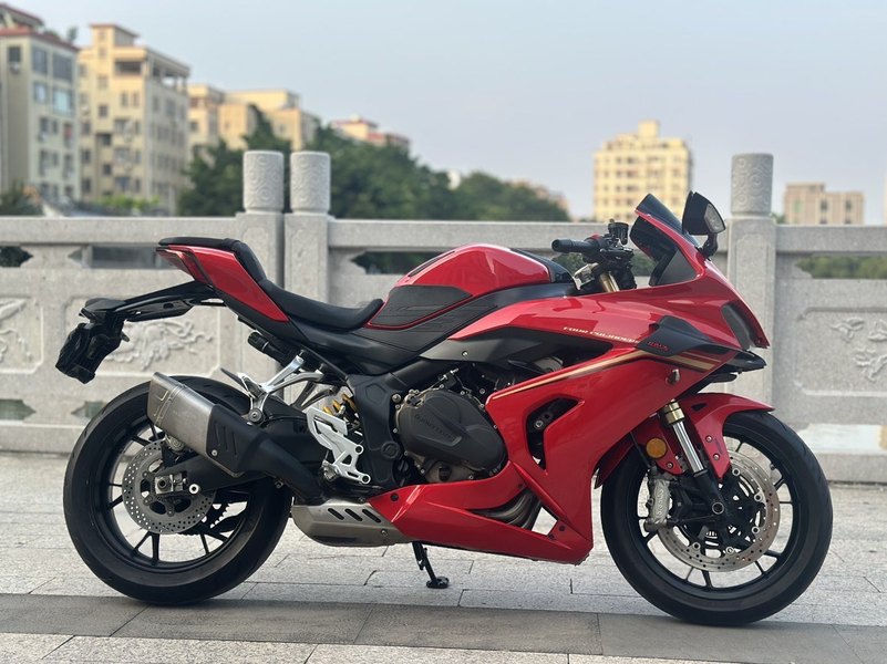 二手QJMOTOR赛800