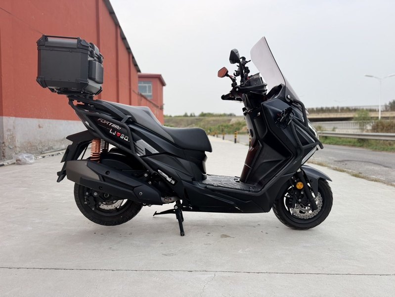 二手QJMOTOR鸿250