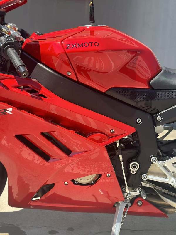 二手张雪机车820RR