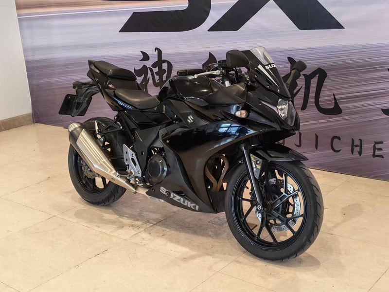 二手豪爵铃木GSX250R