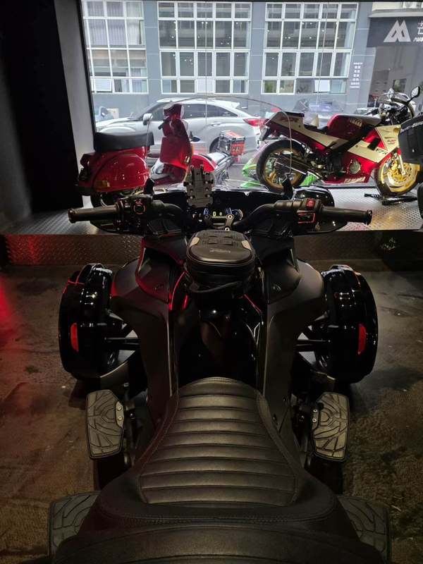 二手庞巴迪Spyder F3 