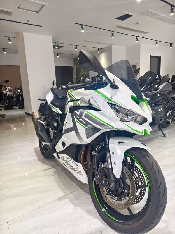 二手川崎ZX-4R
