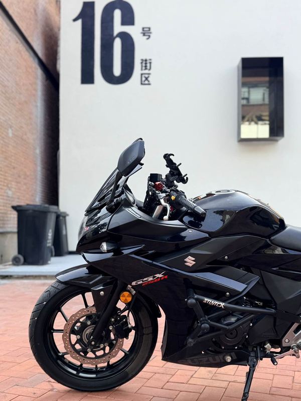 二手豪爵铃木GSX250R