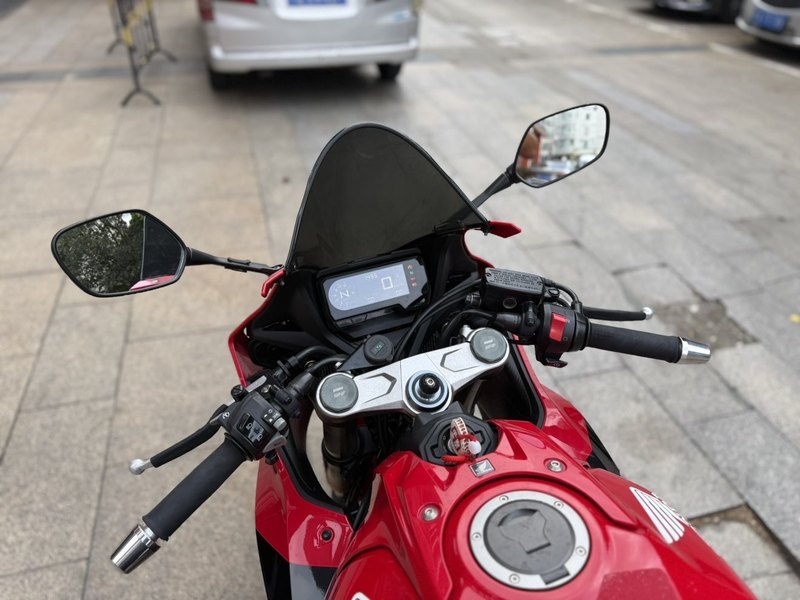 二手本田CBR650R