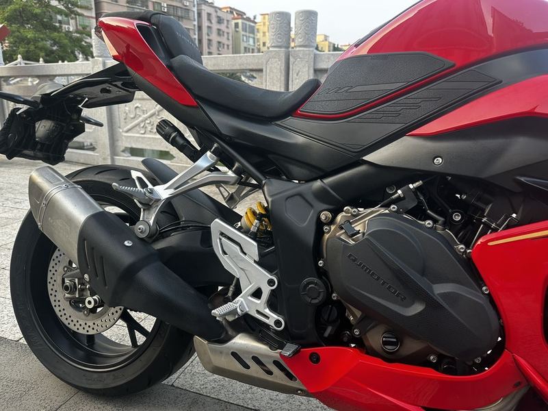 二手QJMOTOR赛800