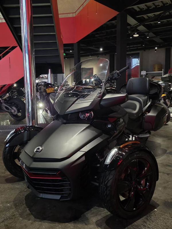 二手庞巴迪Spyder F3 