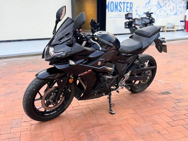 二手豪爵铃木GSX250R