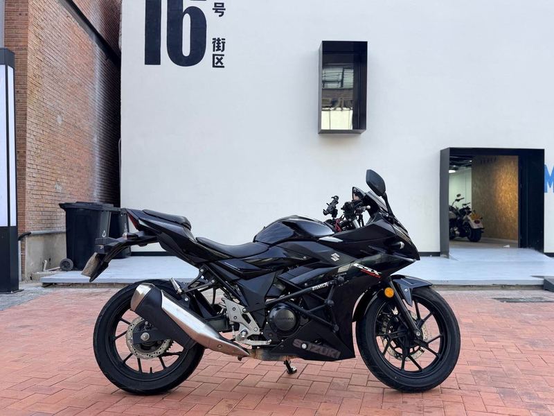 二手豪爵铃木GSX250R