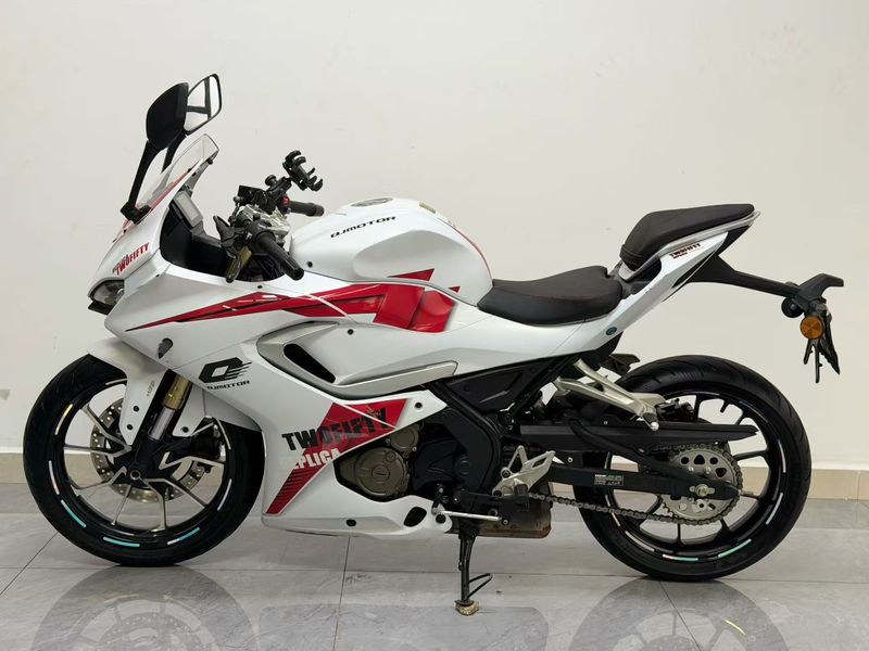 二手QJMOTOR赛250