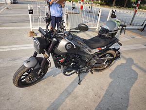 二手贝纳利幼狮 Leoncino 250