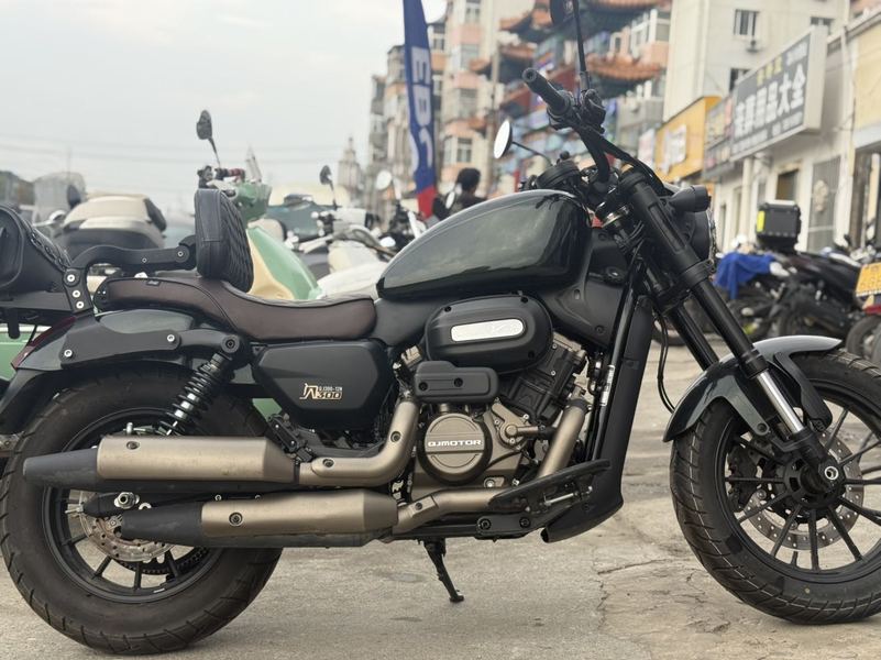 二手QJMOTOR闪300