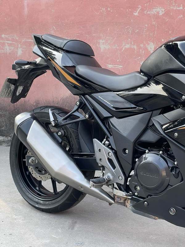 二手豪爵铃木GSX250R