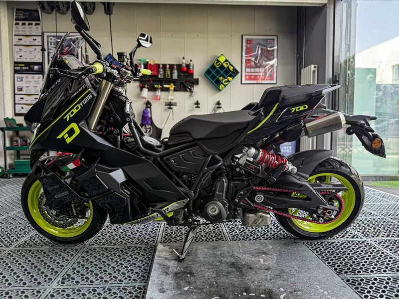 二手QJMOTORDragster 700 Twin