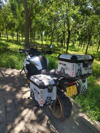 二手贝纳利金鹏 TRK502