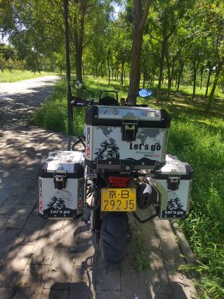 二手贝纳利金鹏 TRK502