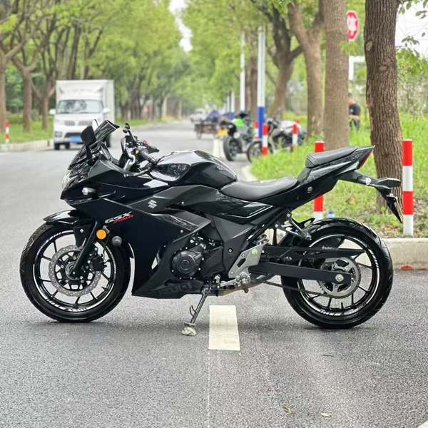 二手豪爵铃木GSX250R