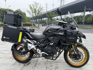二手贝纳利TRK552