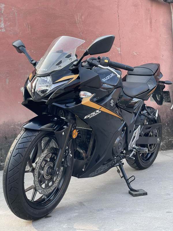 二手豪爵铃木GSX250R