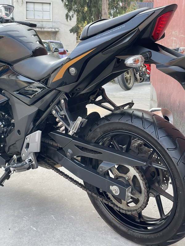 二手豪爵铃木GSX250R