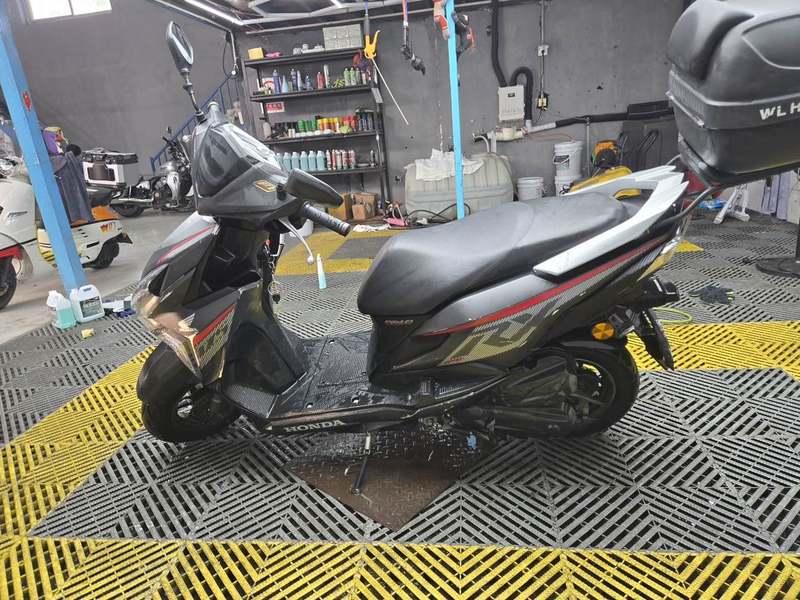 二手新大洲本田裂行 RX125Fi