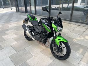 二手川崎Z400