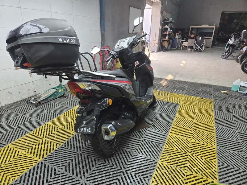 二手新大洲本田裂行 RX125Fi
