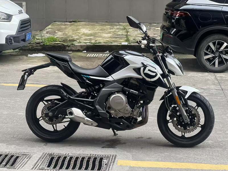 二手春风650NK
