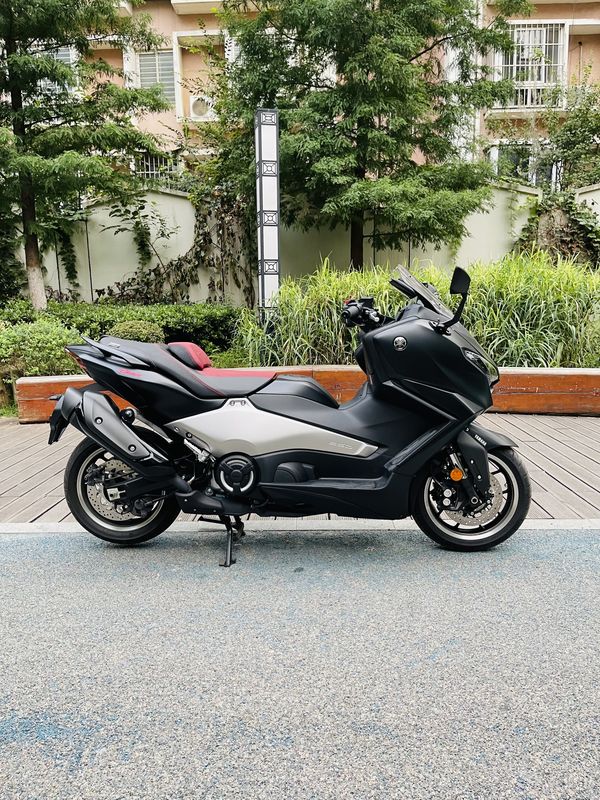 二手雅马哈TMAX