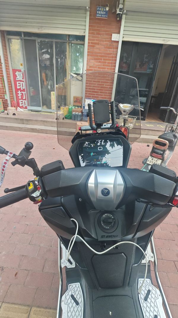 二手无极SR250GT