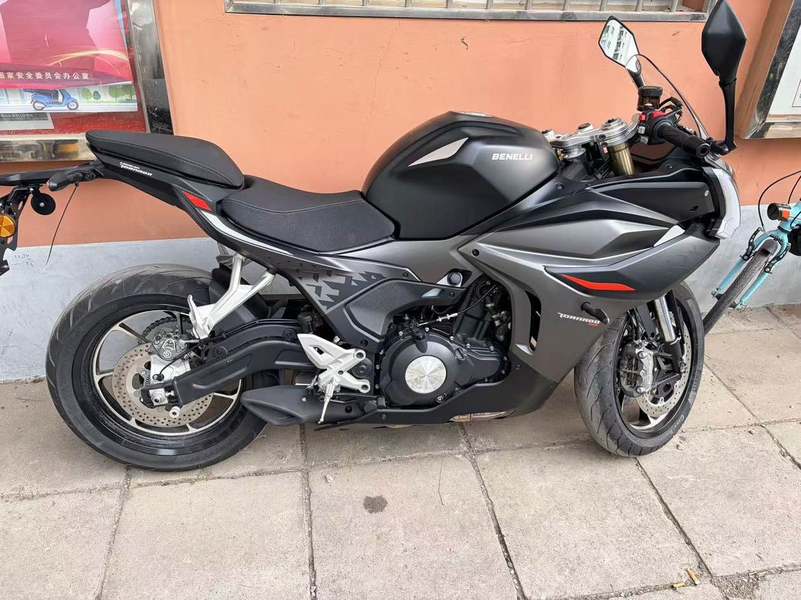 二手贝纳利龙卷风 Tornado 552R
