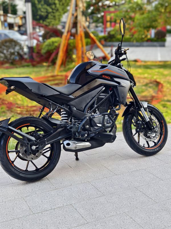 二手春风250NK