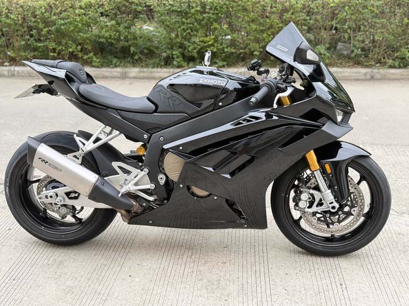 二手张雪机车820RR
