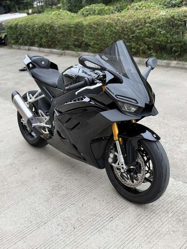 二手张雪机车820RR