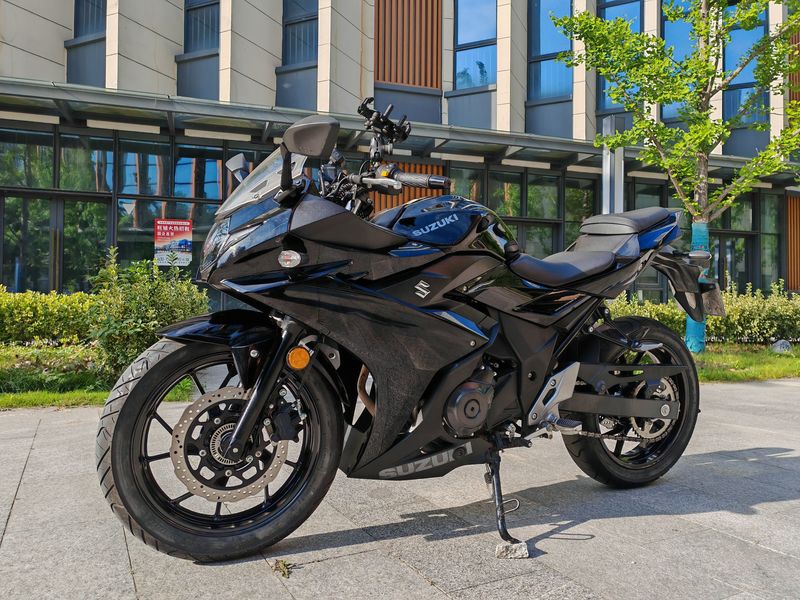 二手豪爵铃木GSX250R