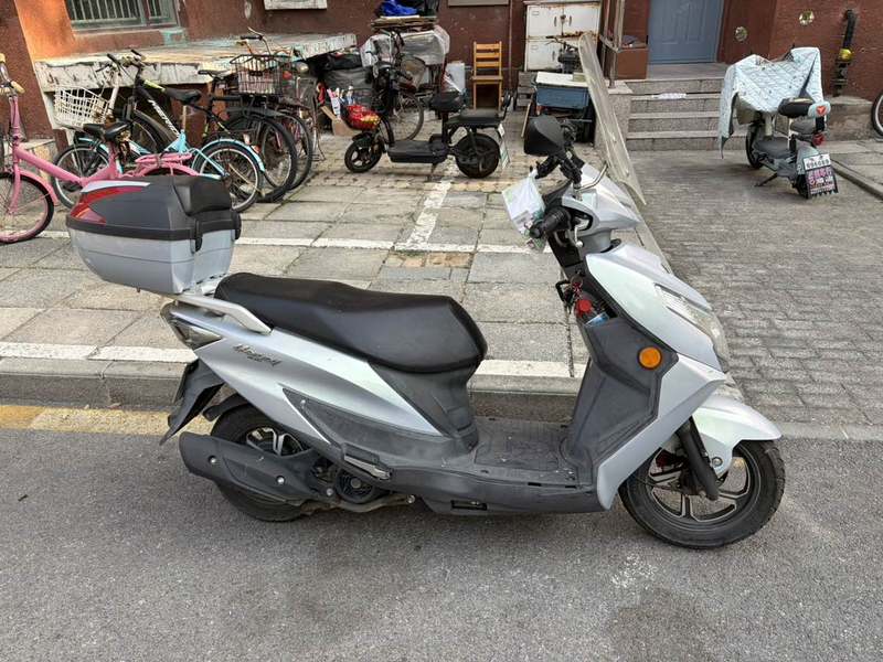 二手济南铃木优驿 UE125T