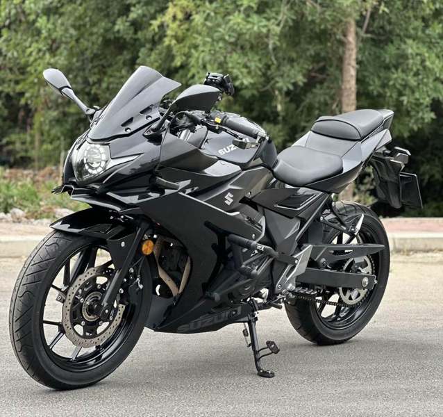 二手豪爵铃木GSX250R