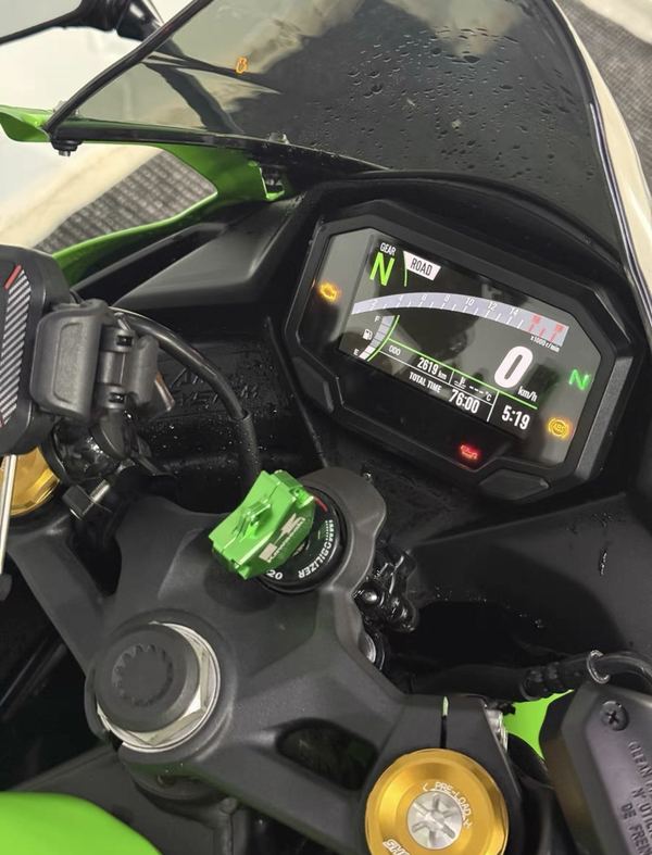 二手川崎ZX-4R