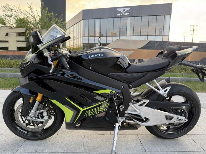 二手张雪机车820RR
