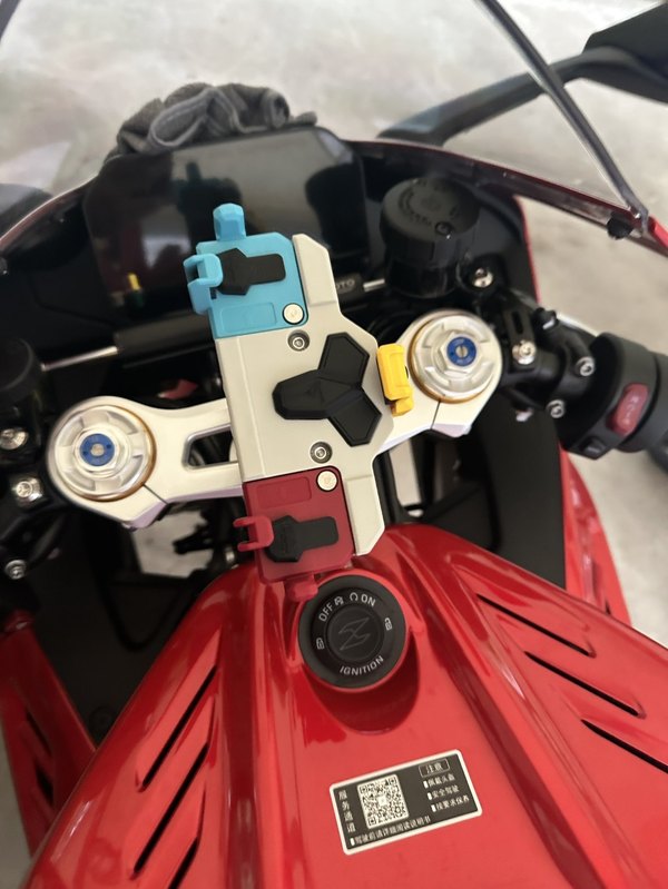 二手张雪机车820RR