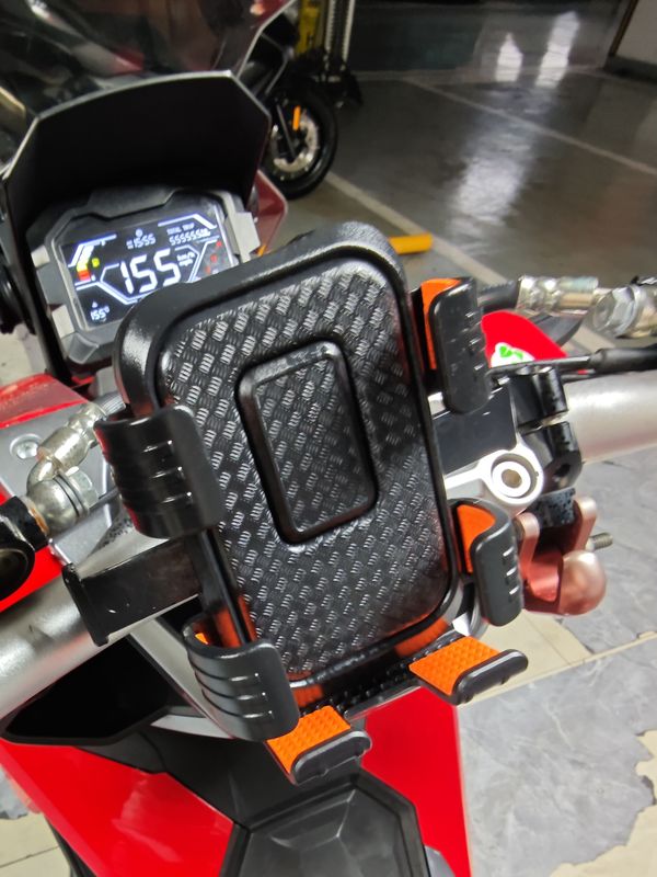 二手布雷斯通极宙 ADV150