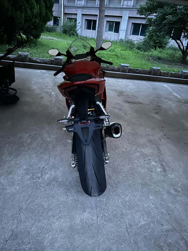 二手张雪机车820RR