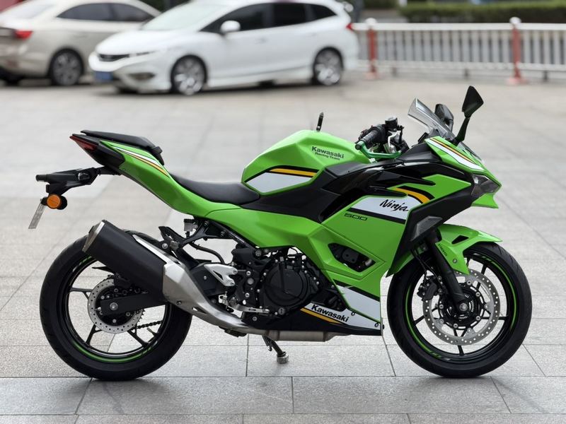 二手川崎Ninja 500