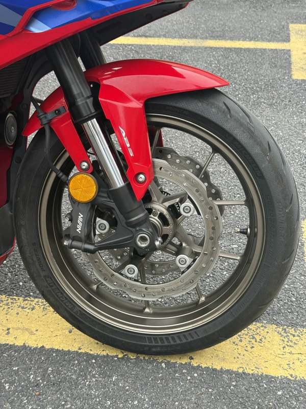 二手本田CBR400R