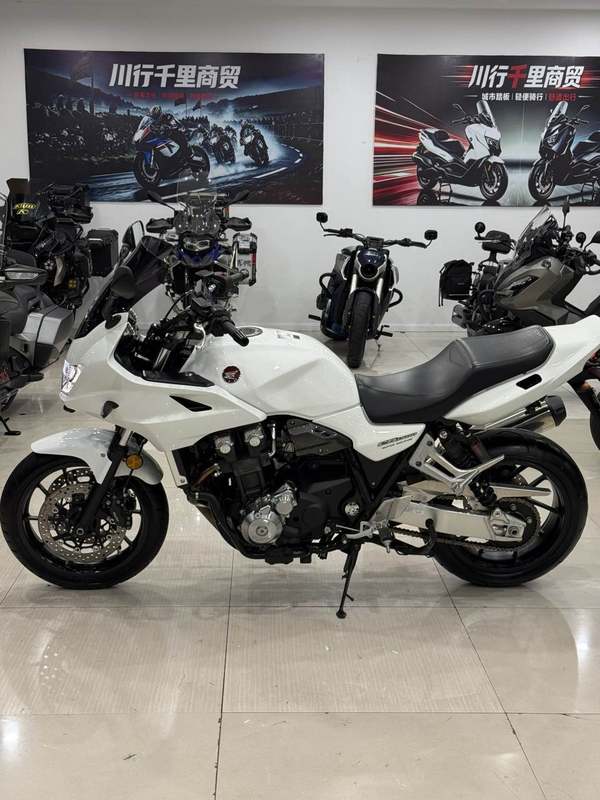 二手本田CB1300 Super Bol D'or