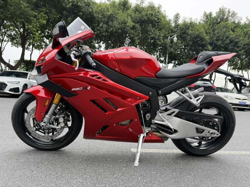 二手张雪机车820RR