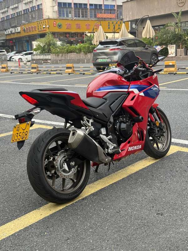 二手本田CBR400R