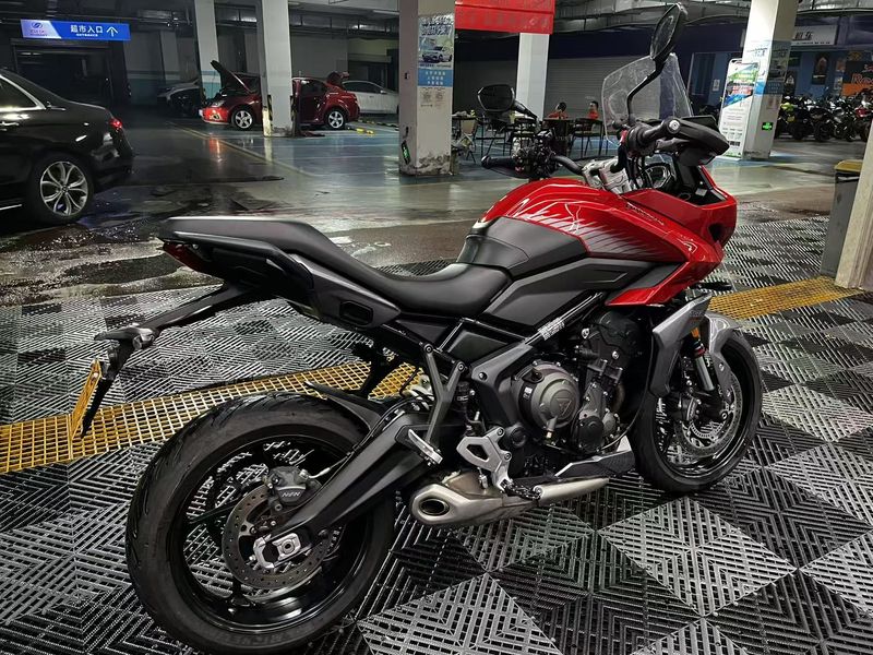 二手凯旋Tiger Sport 660
